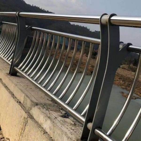 不銹鋼橋梁護欄